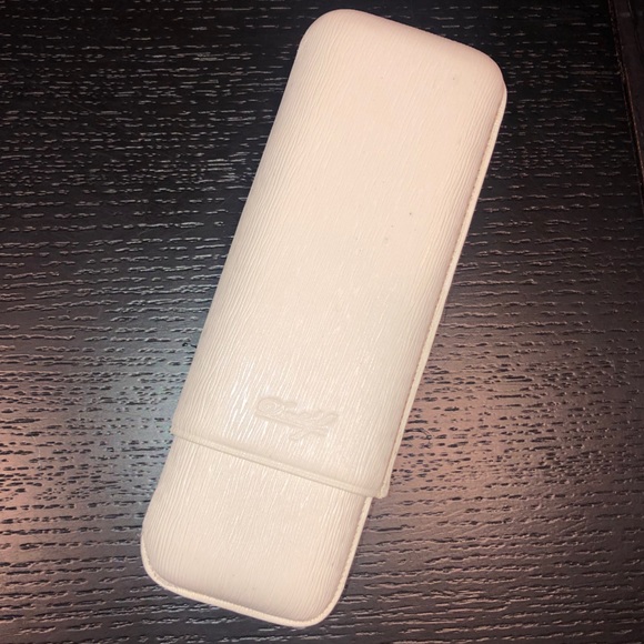davidoff Other - Davidoff Leather cigar case